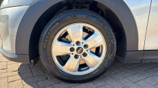 MINI Hatchback 1.5 Cooper Classic Premium 5dr Auto Petrol Hatchback